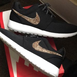 Nike customized Swarovski crystals roshe run